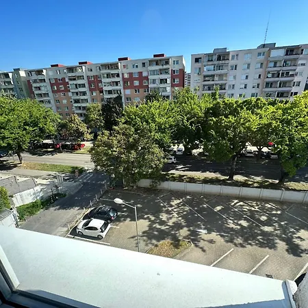 Cozy In The Wider Center * ברטיסלאבה